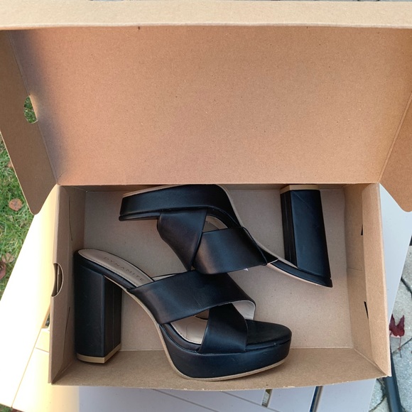 Shoe - Picture 6 of 7